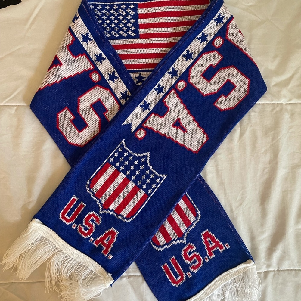 USA Soccer spirit scarf
